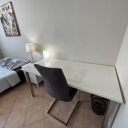 Chambre Privee En Colocation Dans Un Appartement Vaulx En Velin Centre Exteriér fotografie